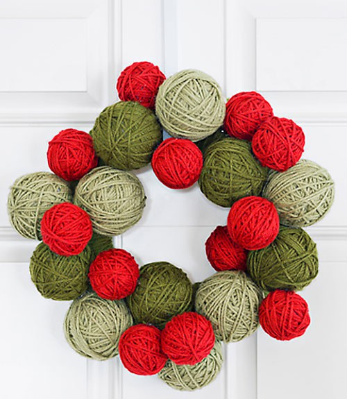 5 DIY yarn christmas wreath