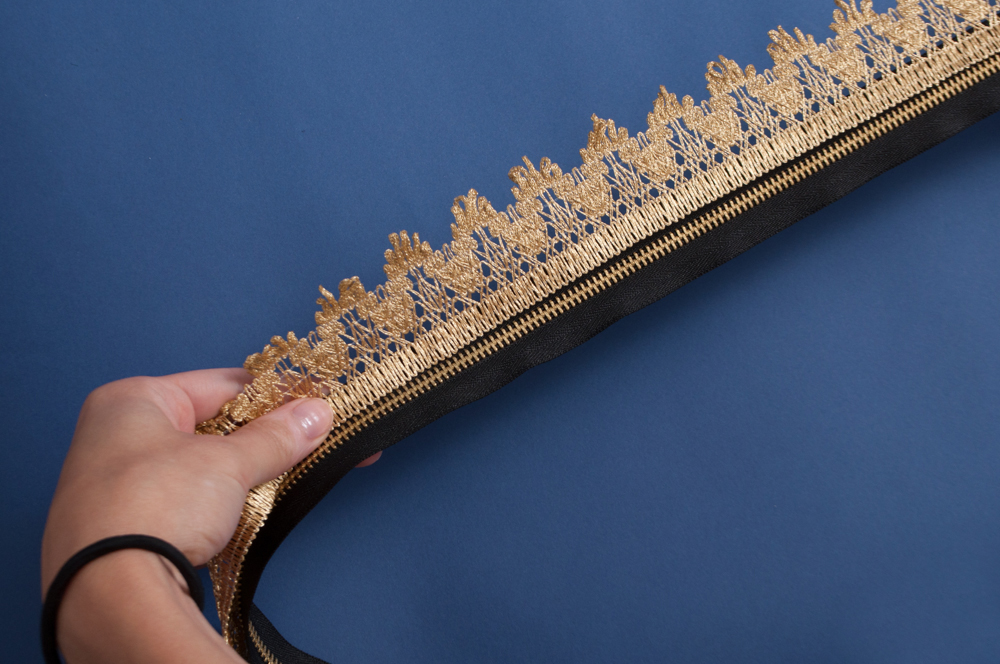 M&J Trimming: Measuring Length of Lace